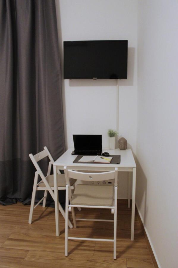 Altair Airport Apartman Vecsés Esterno foto